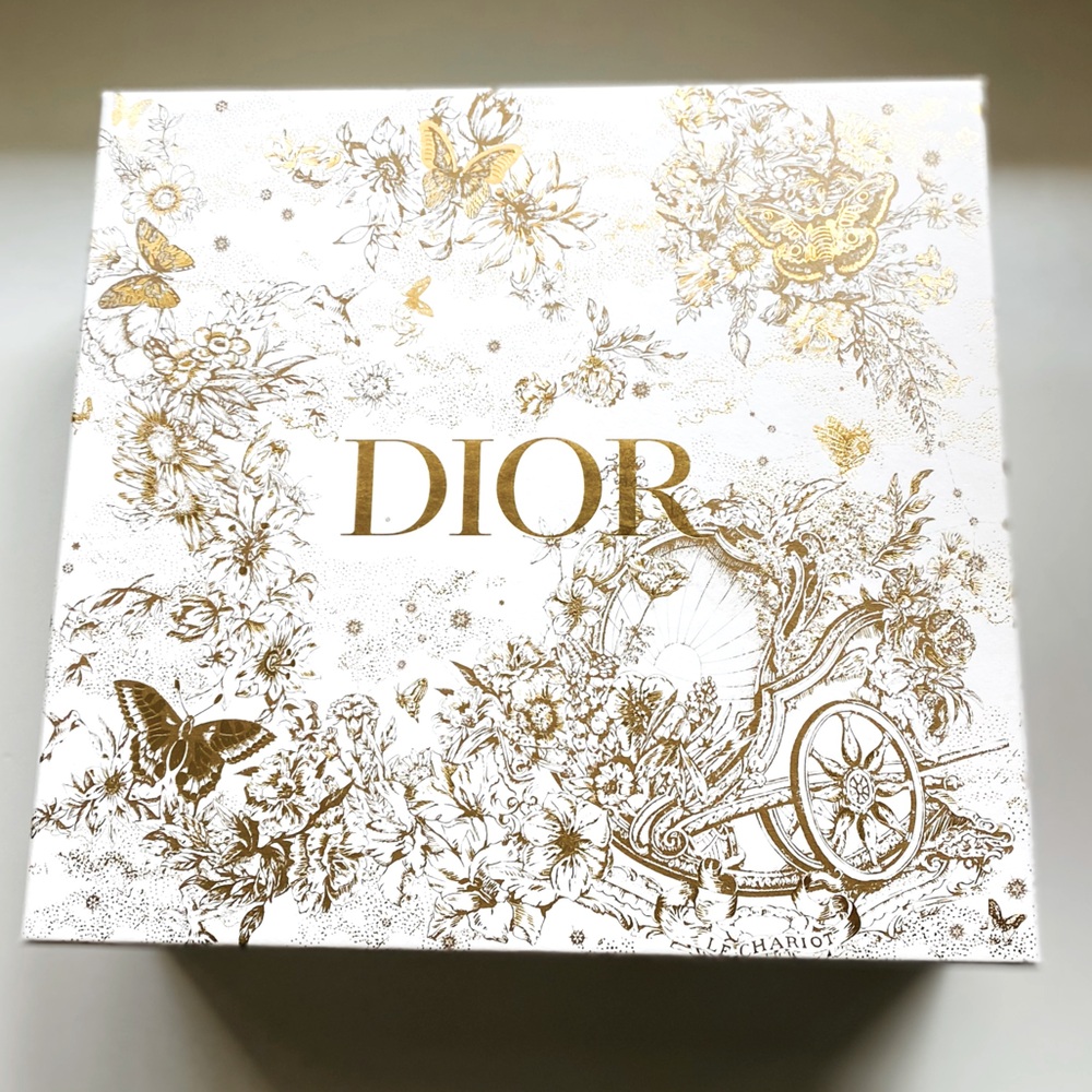 Baby Dior - Newborn Gift Set White Cotton. New with tags! Size 6 months.